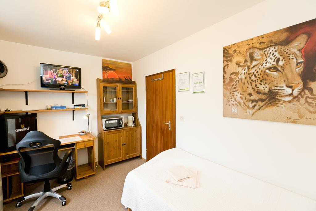 Bed And Breakfast Zeevat มิวนิก ห้อง รูปภาพ