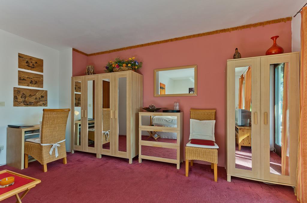 Bed And Breakfast Zeevat มิวนิก ห้อง รูปภาพ