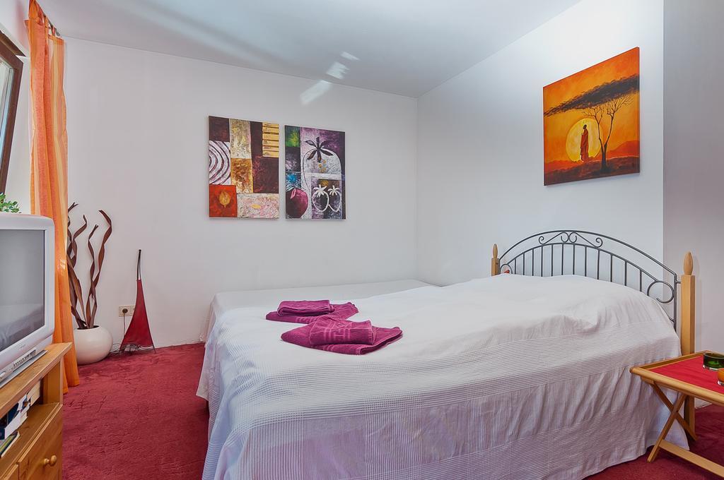 Bed And Breakfast Zeevat มิวนิก ห้อง รูปภาพ