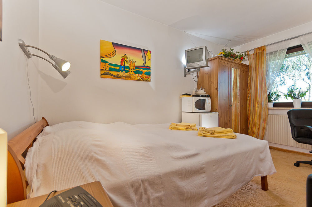 Bed And Breakfast Zeevat มิวนิก ภายนอก รูปภาพ
